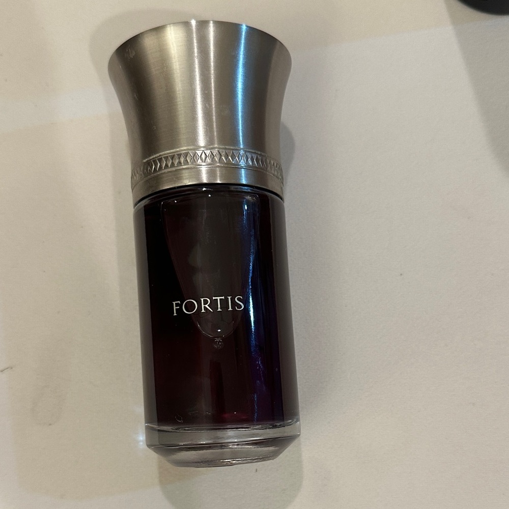 Fortis Silver and Deep Black Fragrance Bottle